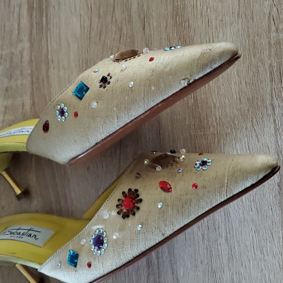 Sebastian Milano Italian kitten heels. 36. - Picture 5 of 7